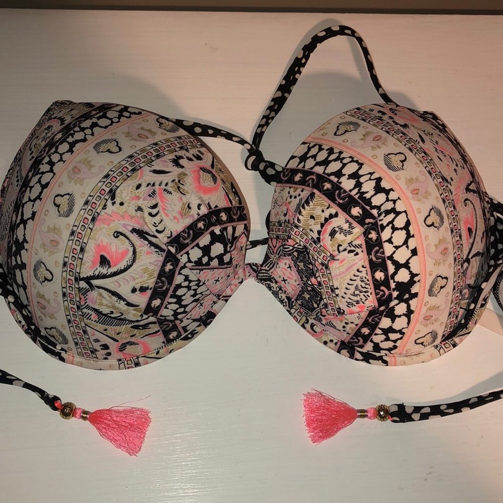 Victoria’s Secret Bikini Top